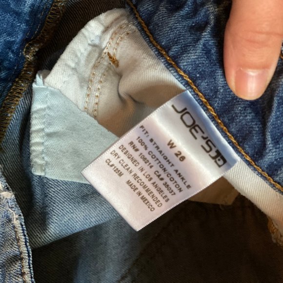 Joe's Ripped Jeans - Picture 7 of 7